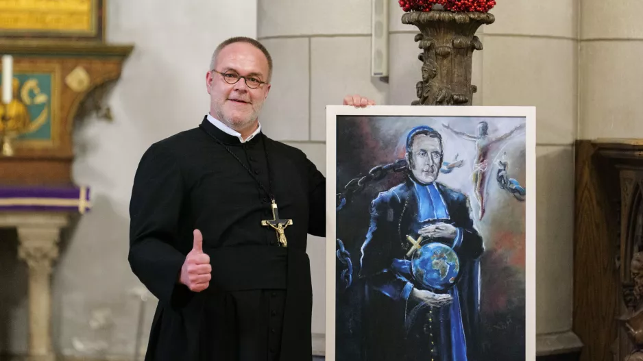 Pater Provinzial mit Bildnis des hl. Eugen